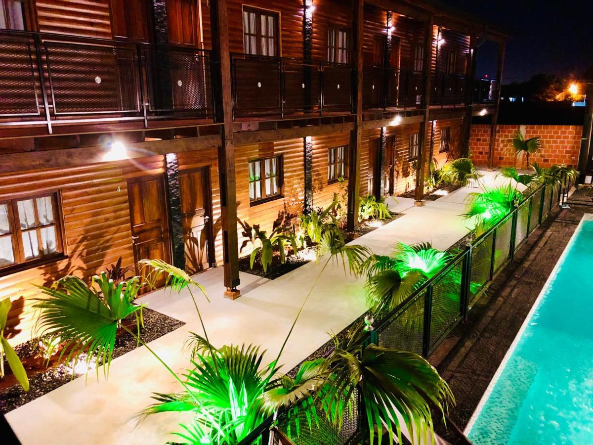 Alma Pura Otel Puerto Iguazú Dış mekan fotoğraf
