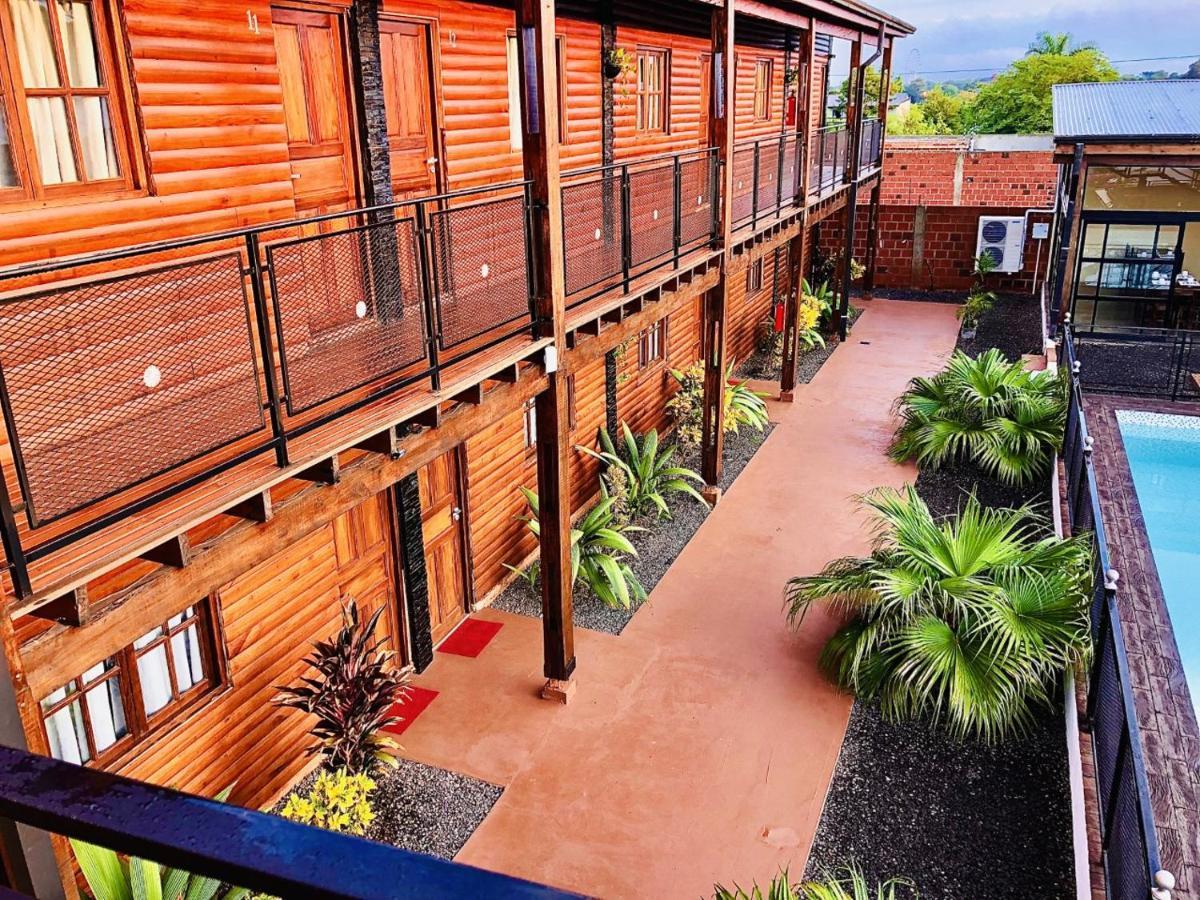 Alma Pura Otel Puerto Iguazú Dış mekan fotoğraf